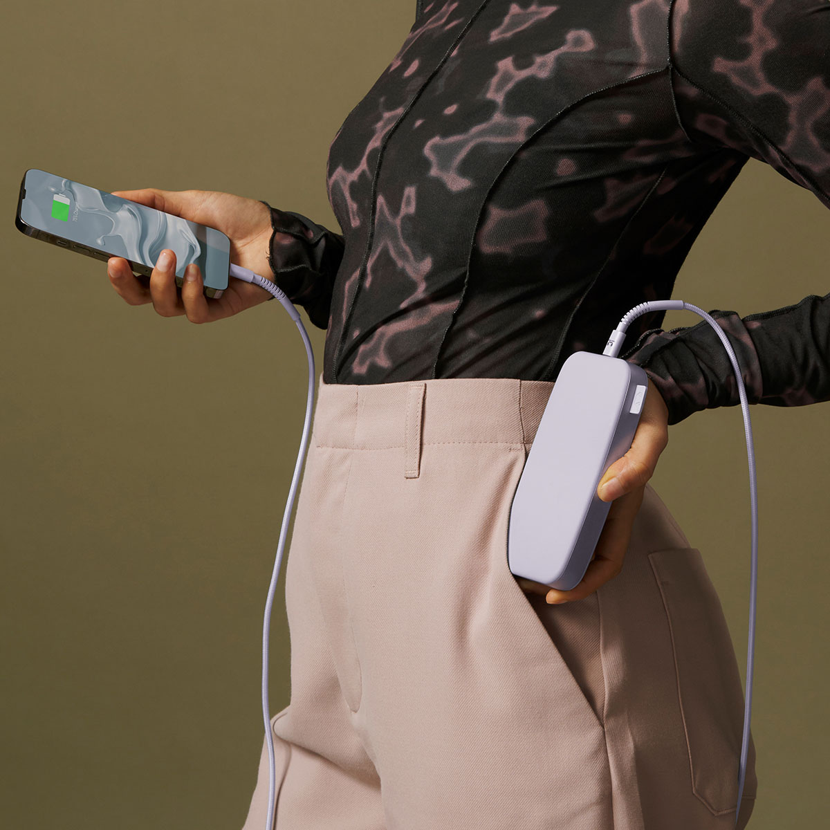 Powerbanks Charge your devices wherever you go. On the airplane, in the train or during your hiking trip; with our Powerbanks you will never be without energy! Powerbanks Charge your devices wherever you go. On the airplane, in the train or during your hiking trip; with our Powerbanks you will never be without energy!