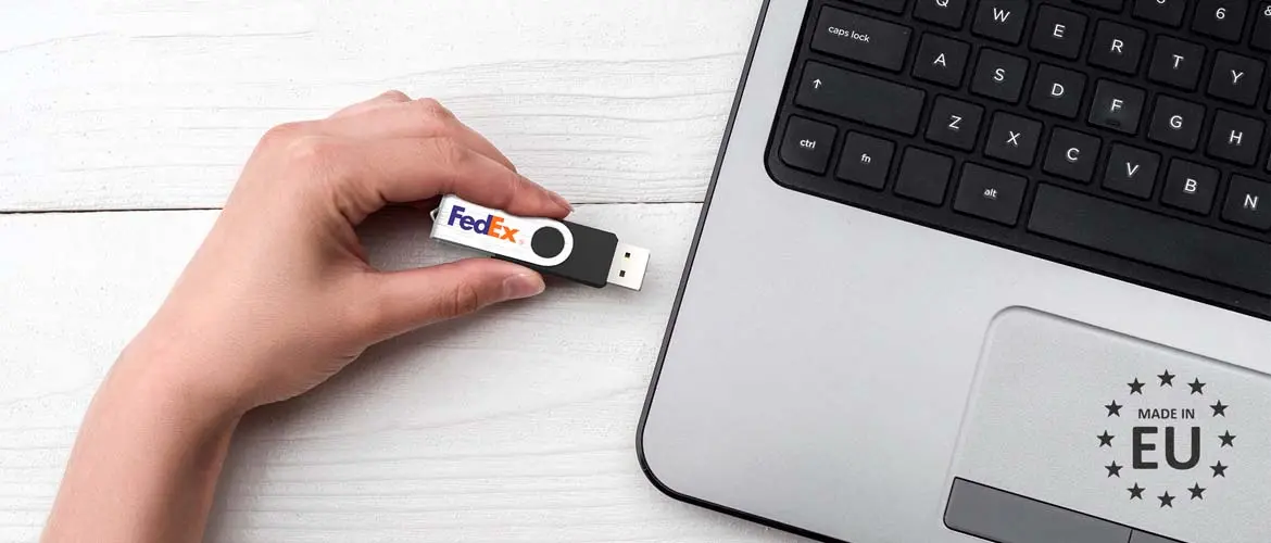 USB Twister  The USB Twister has a metal frame that can rotate 360 degrees.