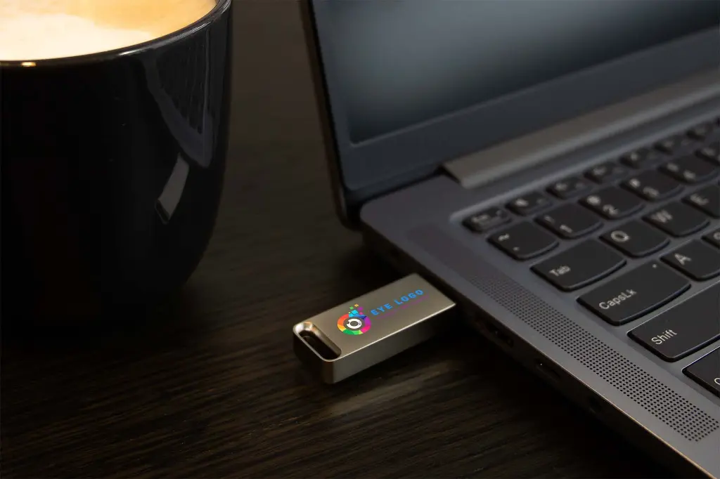 usb_solid_3.2_lifestyle2_bewerkt_klein.webp